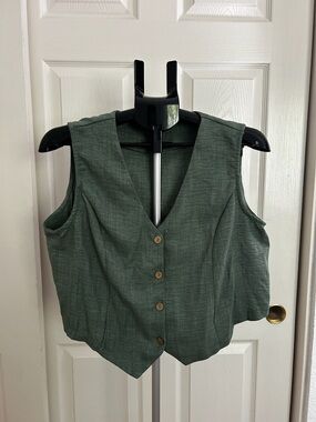 SHEIN Olive Green Crop Button-Front Sleeveless Top & matching pants